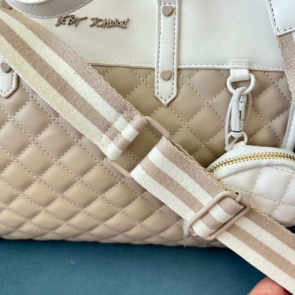 Betsy Johnson Tote Bag. Brand New with tags! - Picture 8 of 12